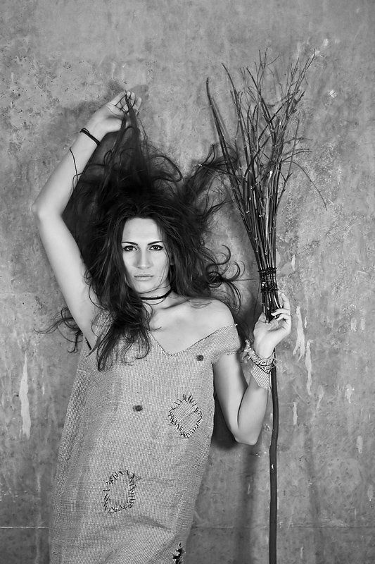 Ведьма фото превью