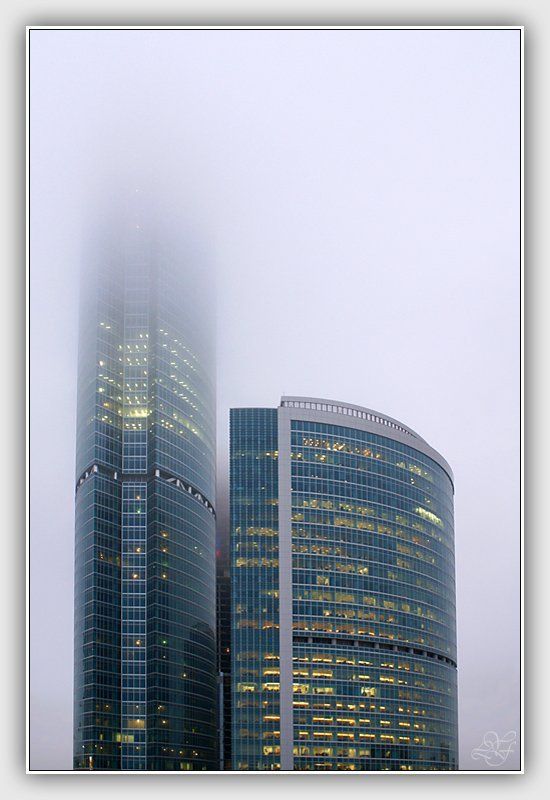 сити, город, туман, утро Утро тяжелого дня фото превью