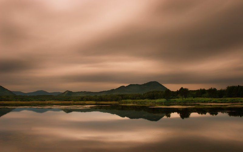 камчатка,небо,сопки,вилючинск,вода,отражение Тревожные ноты заката фото превью