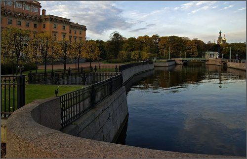 Осенний городской пейзаж