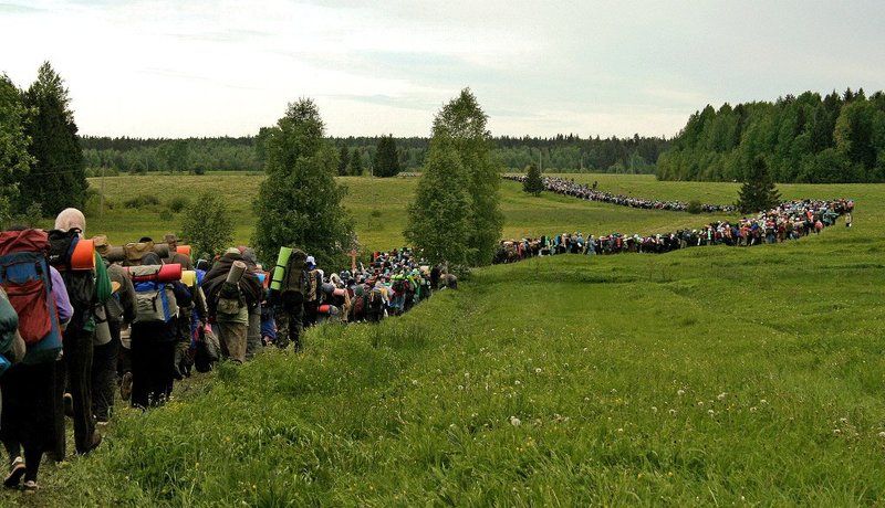 люди, вера Течет людская река... фото превью