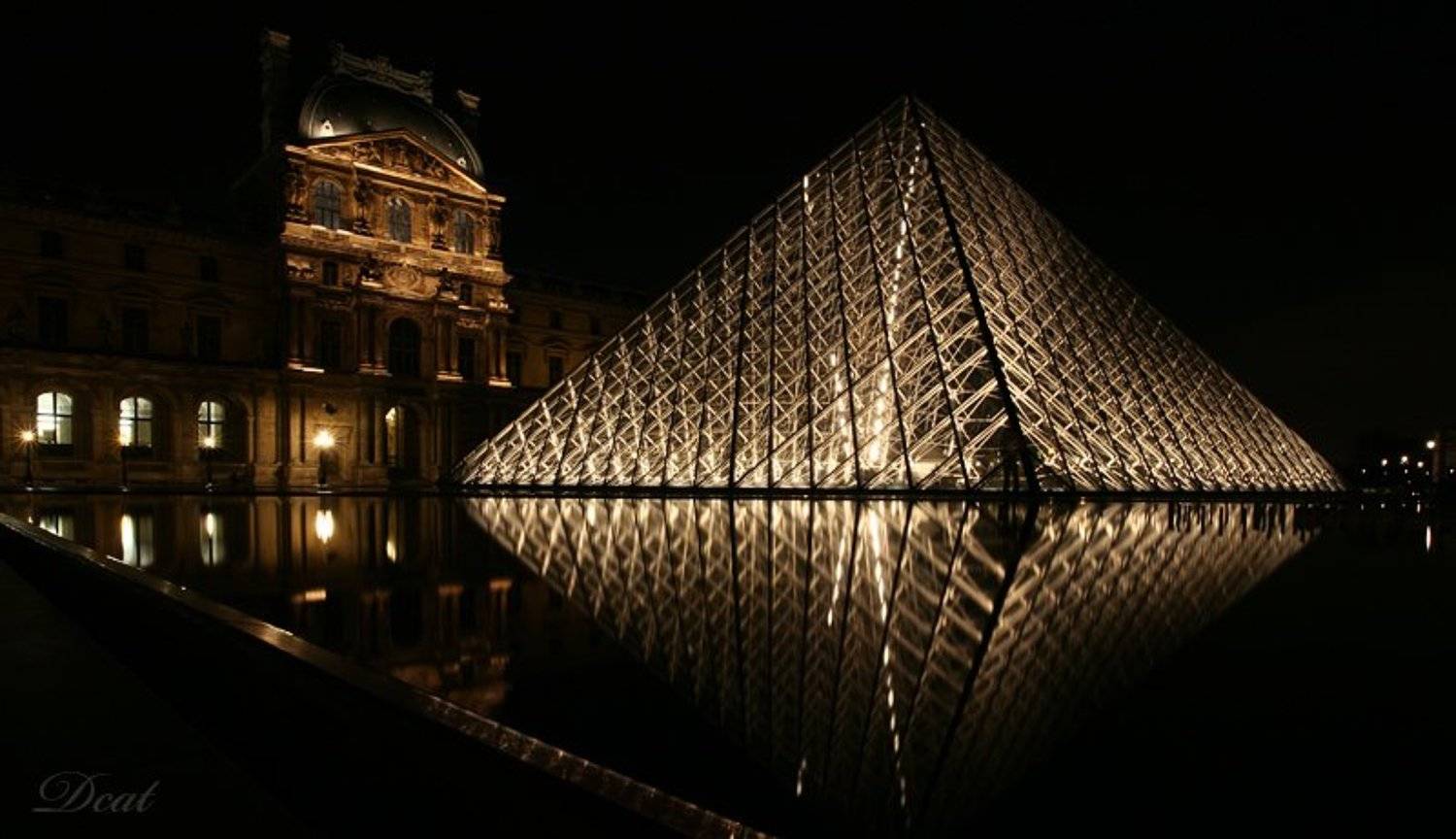 франция, париж, лувр, ночь, пирамида, утопающее, сияние, Darn Cat