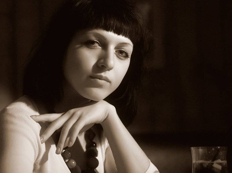 девушка,портрет,глаза,руки,настроение, Александр Путев