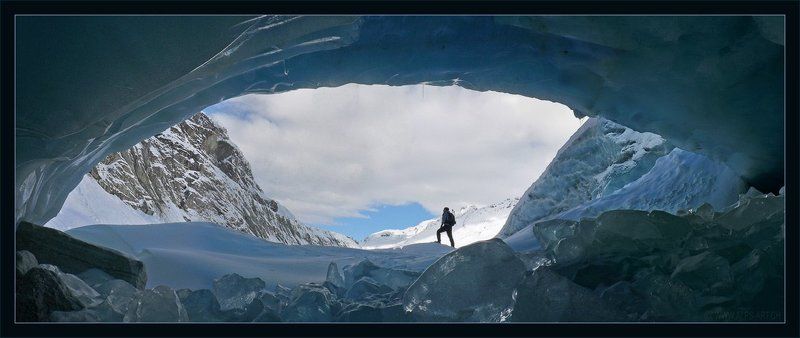 швейцария, альпы, ледник, грот, пещера, человек Взгляд мамонта фото превью