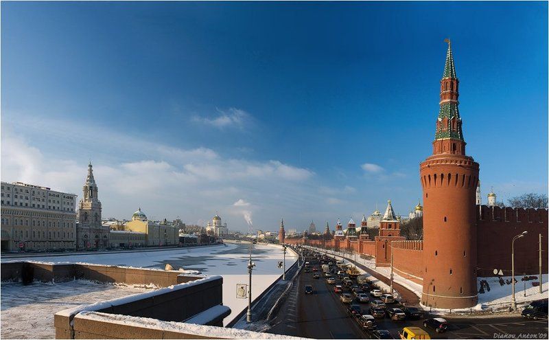 москва, кремль, набережная, москва-река, панорама Утро красит нежным светом Стены древнего Кремля фото превью