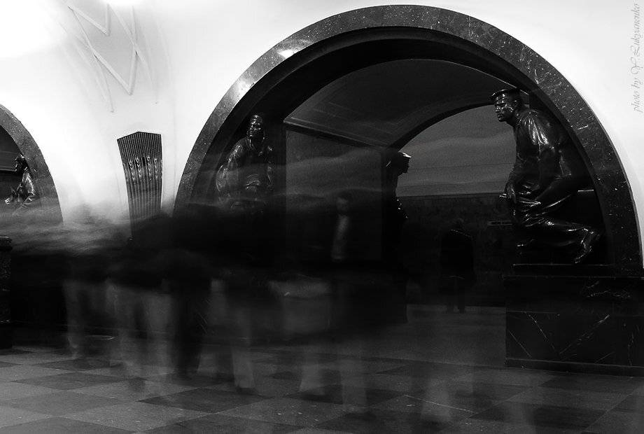 метро, площадь, революции, москва, лукьяненко, Юрий Лукьяненко (o4spok)