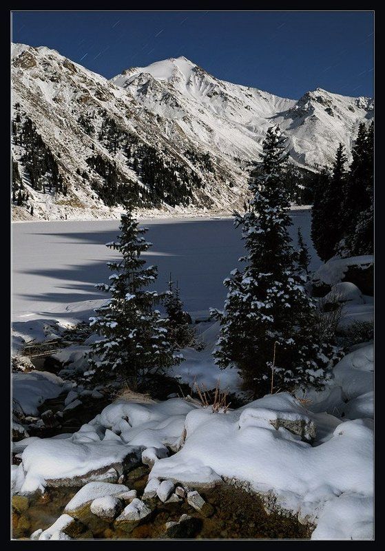 природа,ночь,горы,ручей,лес,озеро Ночь Звезды Луна фото превью