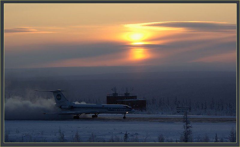 закат,самолёт,якутия Вечерний рейс фото превью