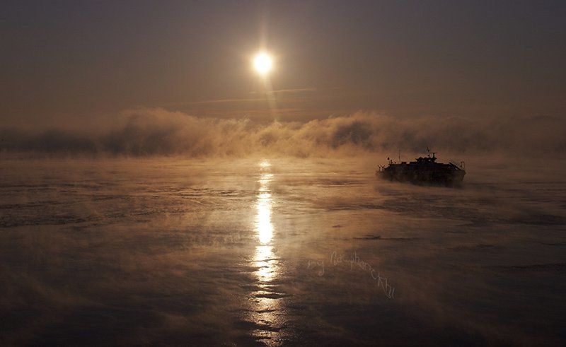 паром, волга, река, волгоград, зима, мороз Паром на Волге фото превью