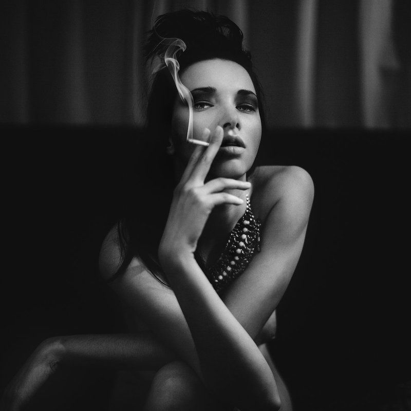 B&w, Nude, Smoke *** фото превью