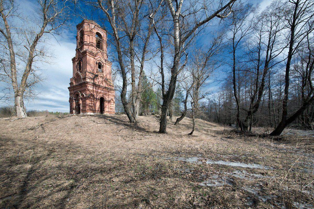 весна, солнце, колокольня, развалины, руины, Валерий Пешков