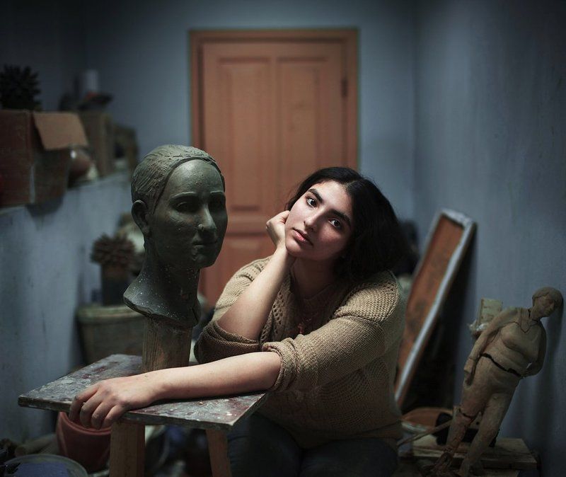 Лола лепит не пельмени. фото превью