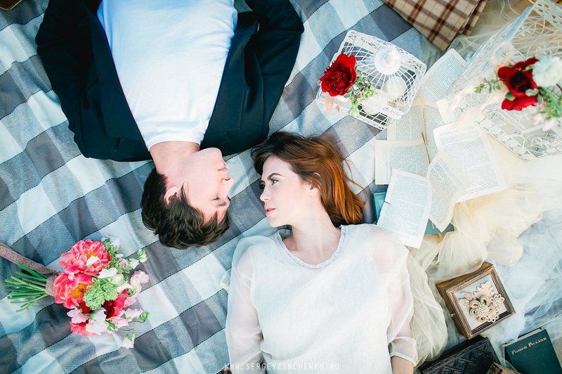 LS на берегу фото превью