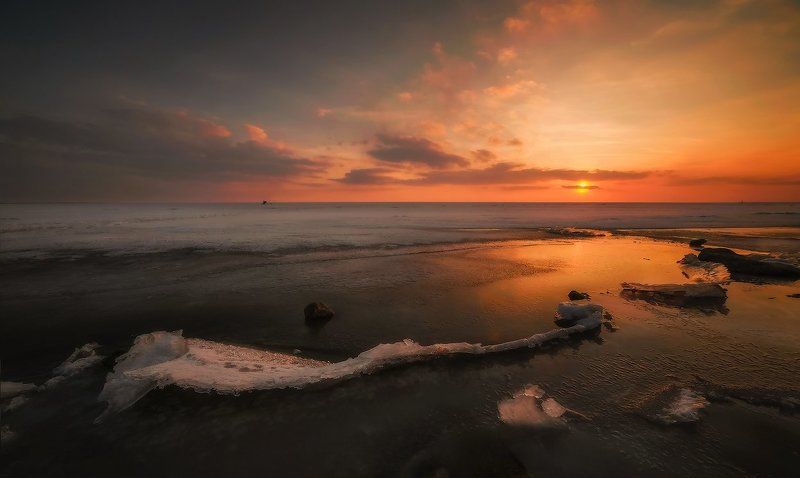 Весна на море фото превью