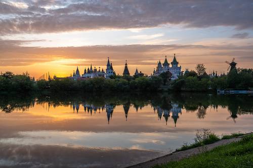 Измайловский Кремль на закате