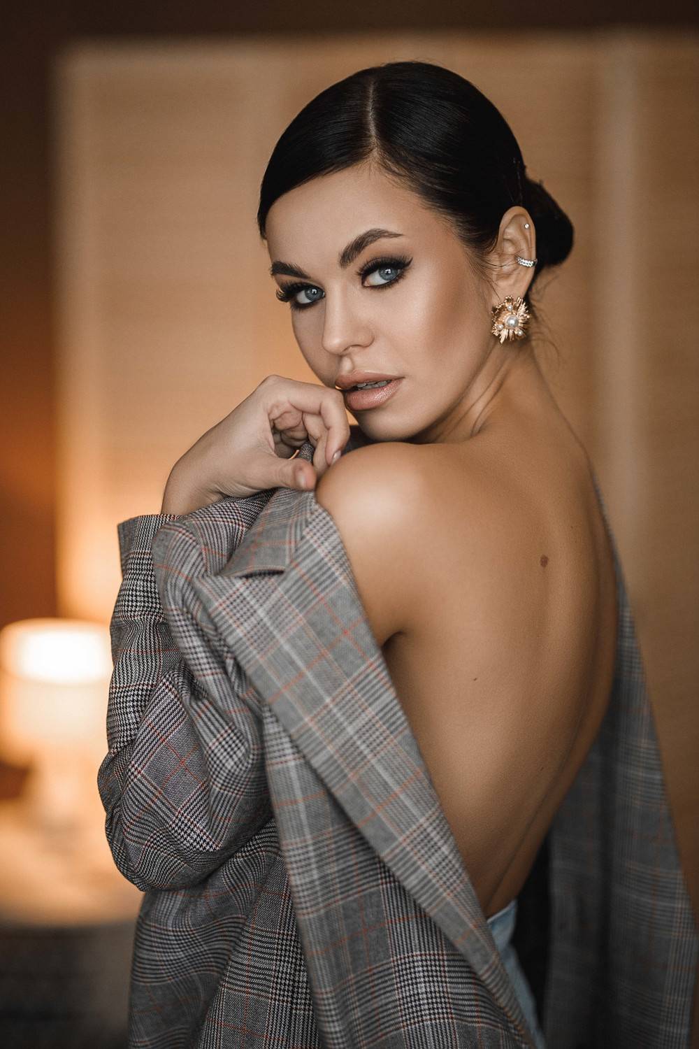 девушка, модель, портрет, фотосессия, студия, макияж, гламур, girl, model, modeling, young, portrait, make-up, творческий портрет, женский портрет, woman, young woman, glamour, постановка, постановочная фотография, fashion, будуар, boudoir, Владимир Васильев