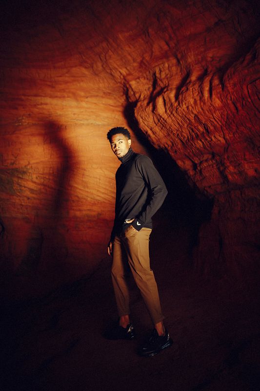портрет, пещера, красный, красная глина Левитация фото превью