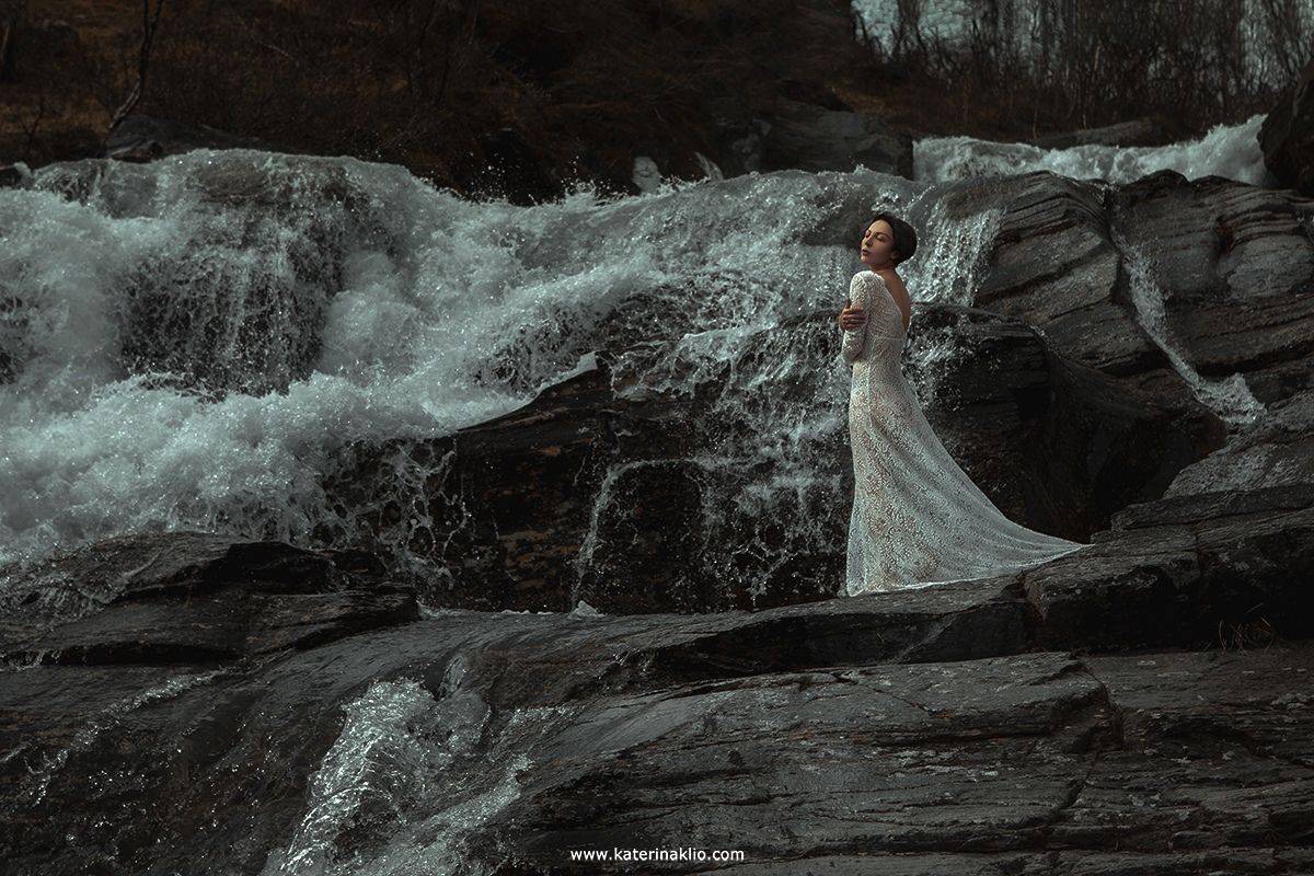 spring, snow, waterfall, blow, blowing, watr, woman, wind, winter, tender, nature, power, white, art, artistic,, Катерина Клио