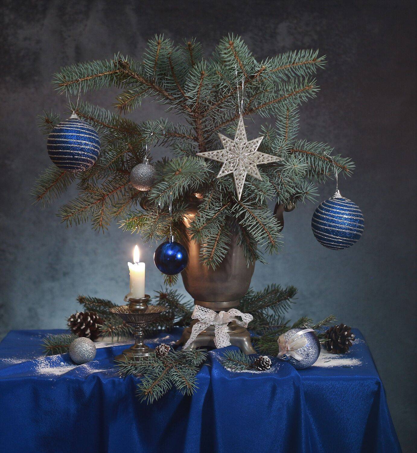 самовар, еловые ветки, шарики, свеча, Людмила Хрусталева*