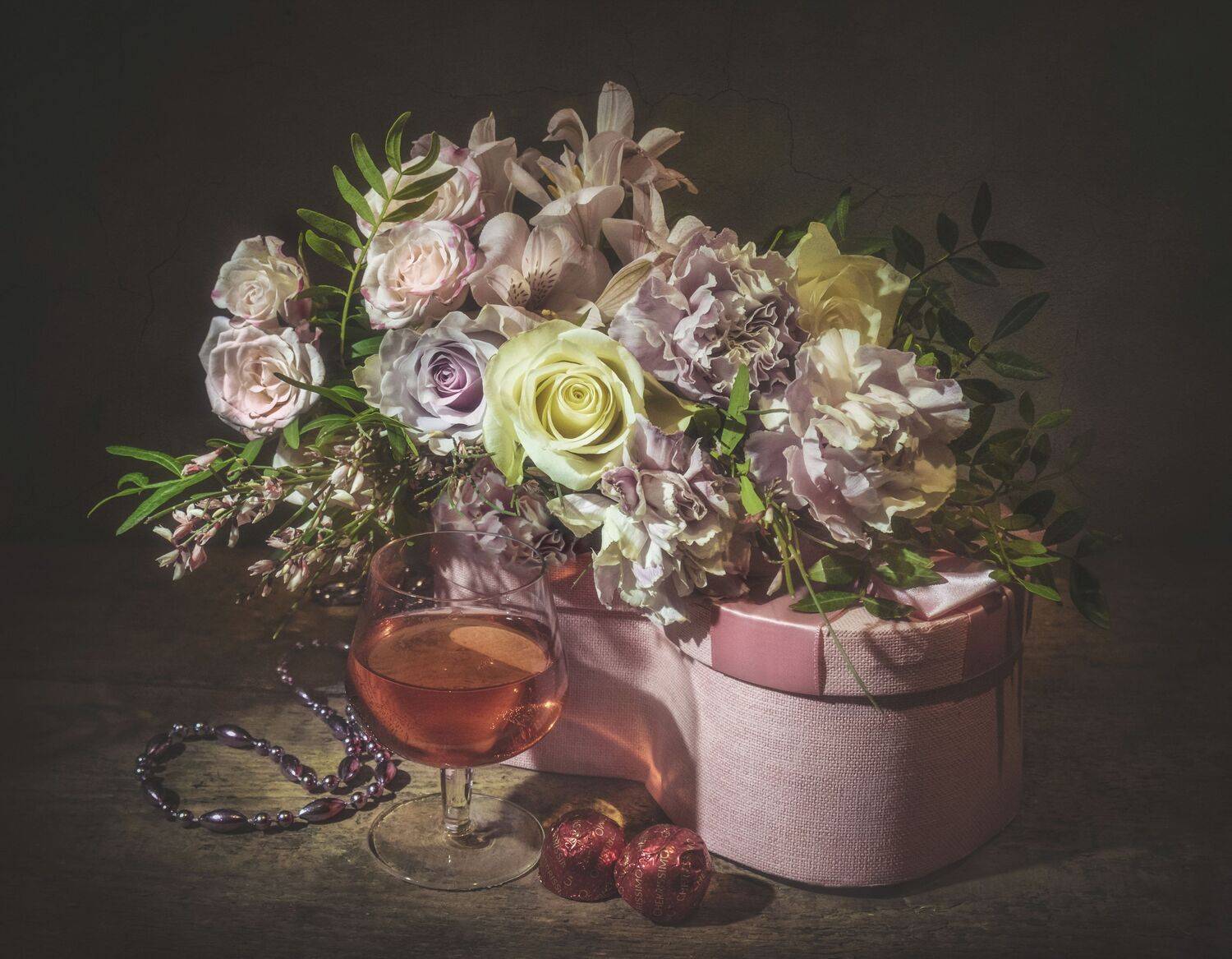 цветы,нежность,коробка,бокал,конфеты, Владимир Володин