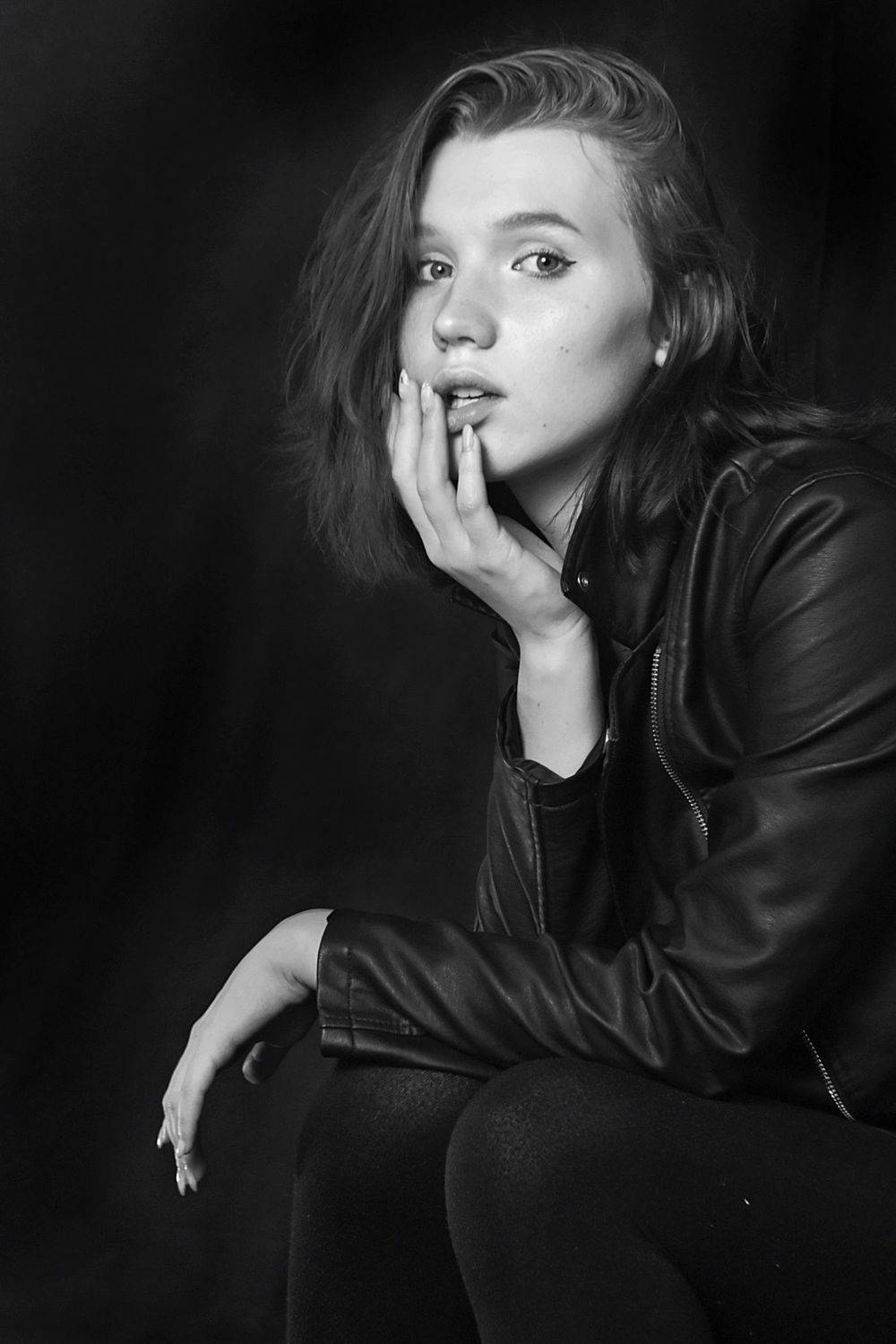 девушка, портрет, глаза, взгляд, волосы, апатиты, Николай Смоляк