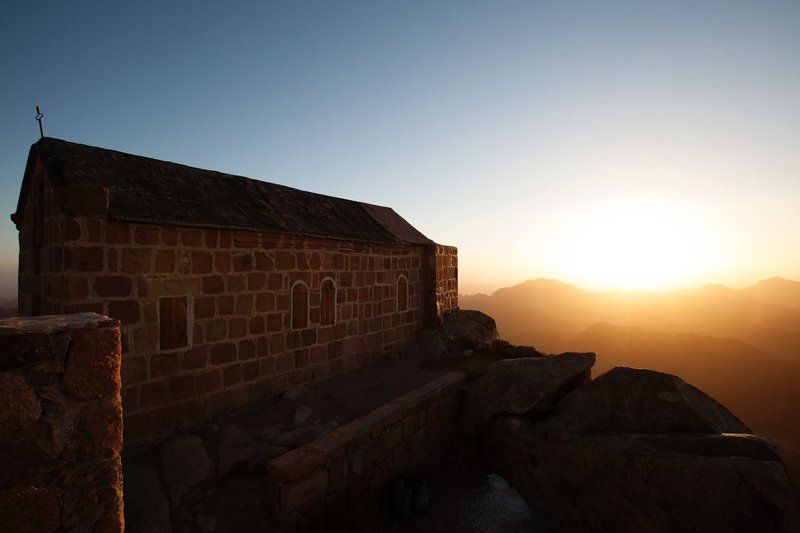 Рассвет над Синайским полуостровом фото превью