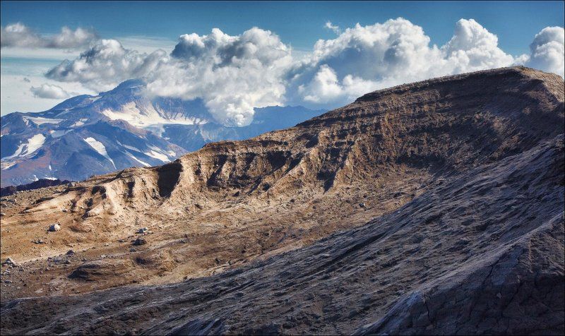 Вулкан Мутновский с Горелого. фото превью