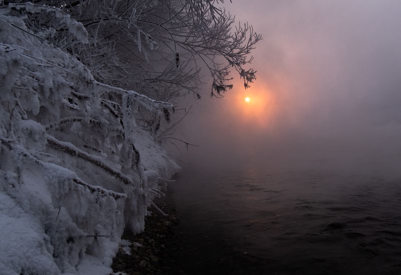 Туманное утро фото превью