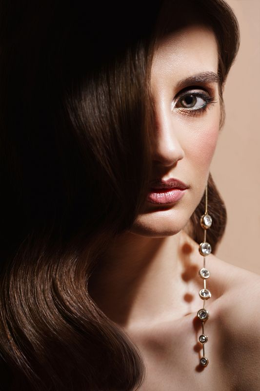 woman, portrait, girl, red, makeup, closeup, fashion, fashionable, cute, attractive, face Ira фото превью