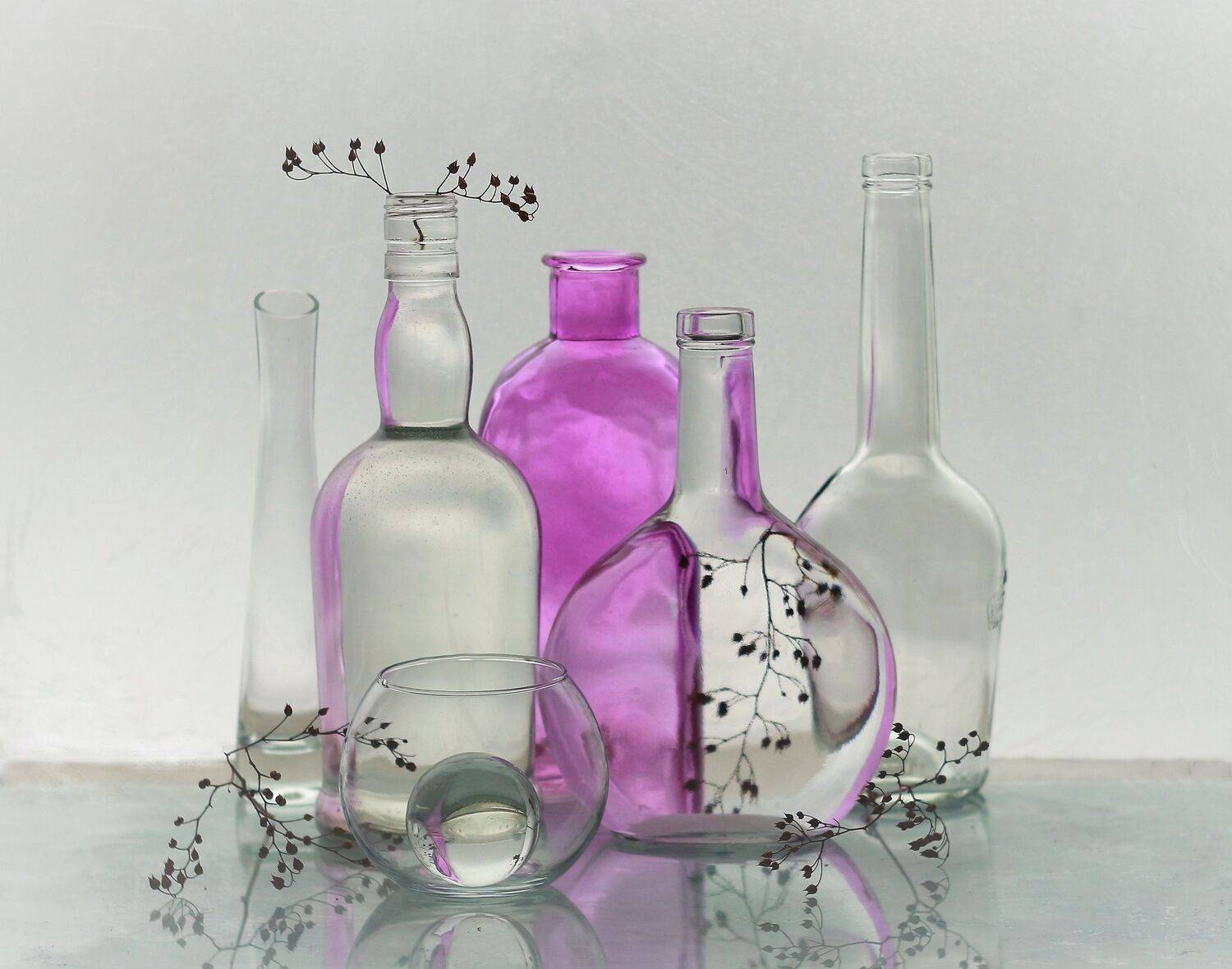 стеклянные бутылки, сухоцветы,бутылка розового цвета, Людмила Хрусталева*