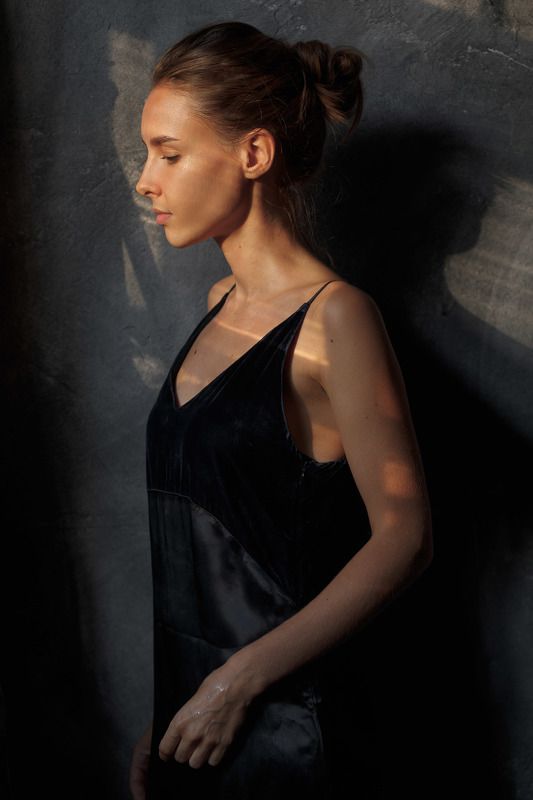 portrait, studio, window Ann фото превью