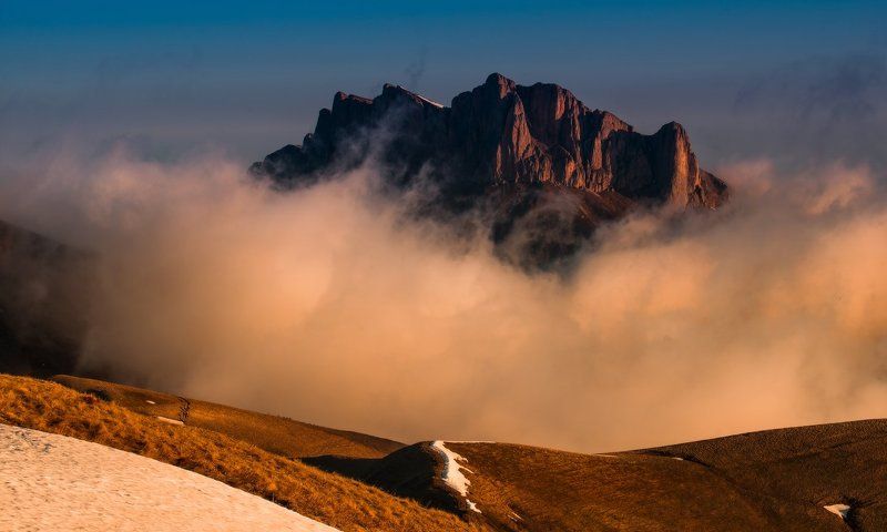 Взял и вылез из тумана фото превью