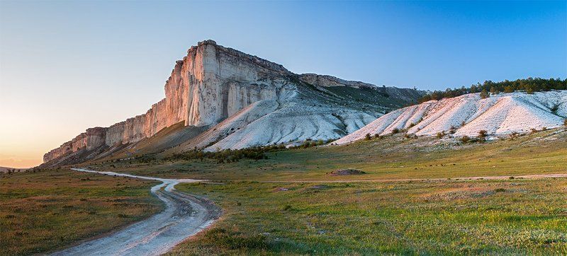 белая скала фото превью