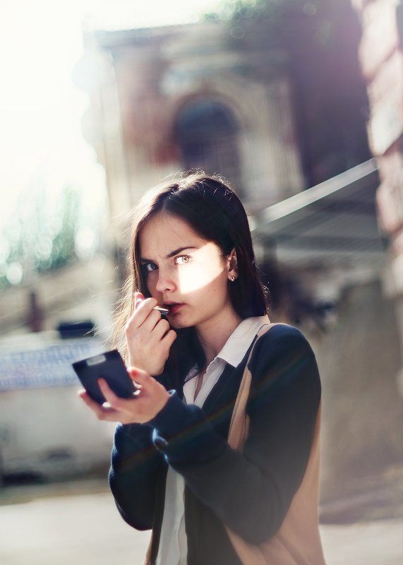 Lights Dim фото превью