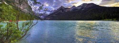 Lake Louise.Summer.