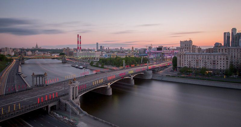 Киевский вокзал, Крыша, Моска, Россия Вид на Киевский вокзал фото превью