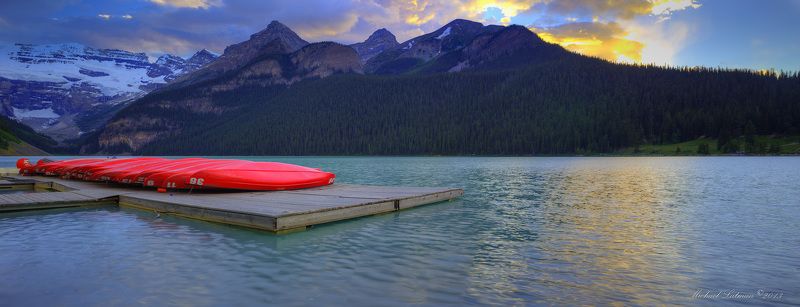 Lake Louise.Evening. фото превью