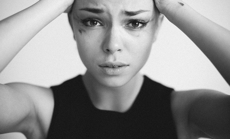 портрет, эмоции, печаль, черно-белое, серия, экспрессия Эмоции фото превью