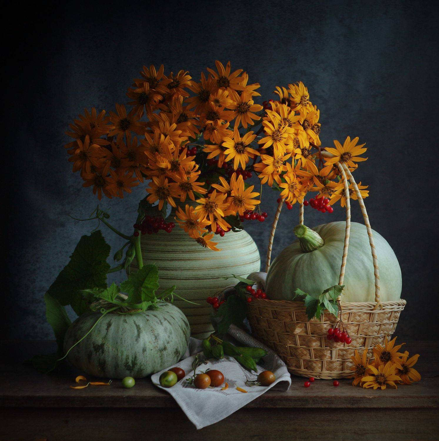тыквы, цветы в вазе, Людмила Хрусталева*