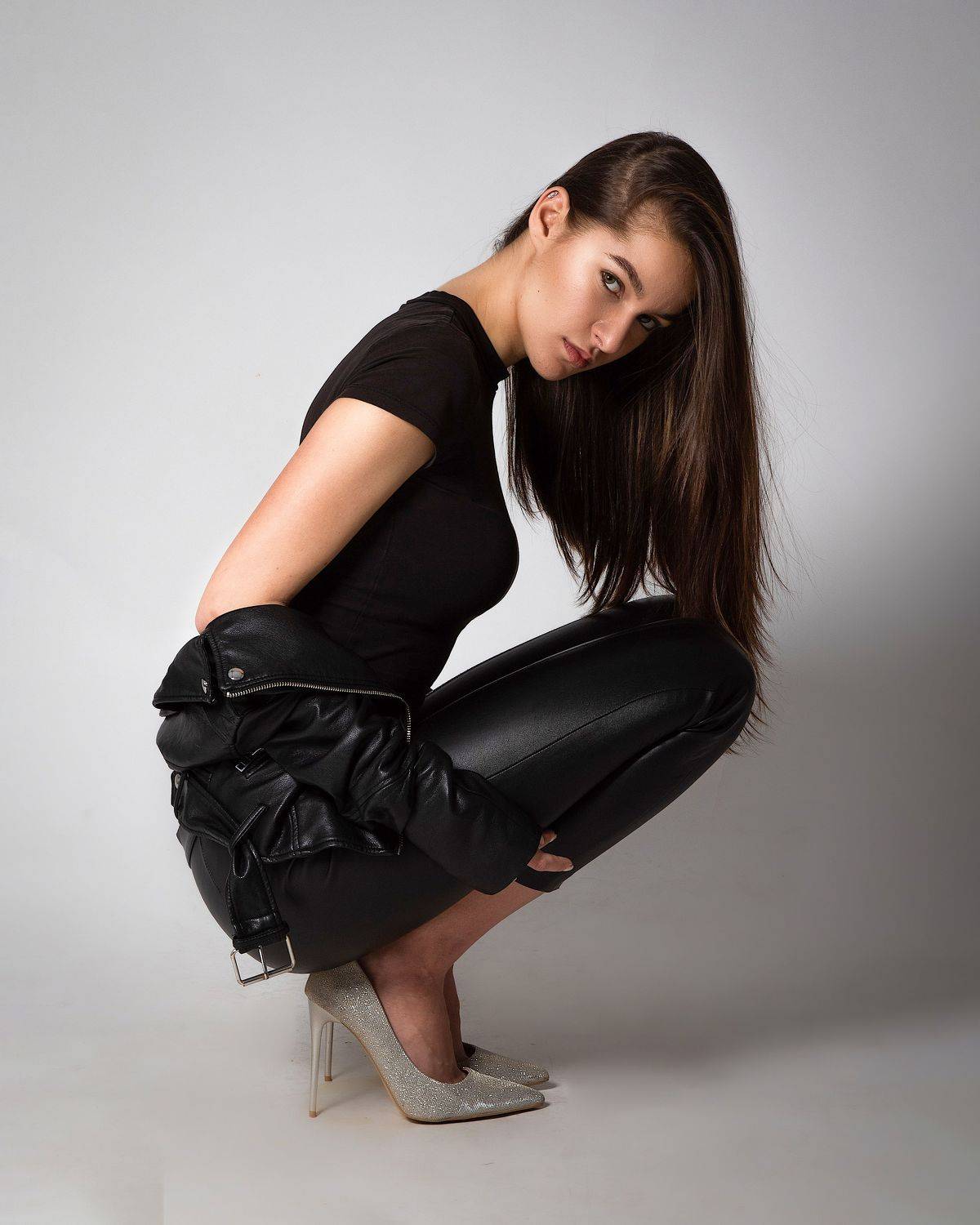 девушка,красивая,штаны,кожанные,брюки, Дмитрий Александров