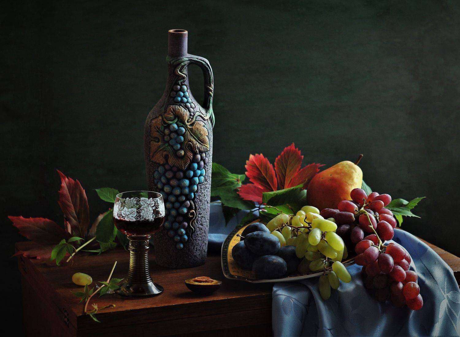 бутылка, рюмка, фрукты, листья, Людмила Хрусталева*