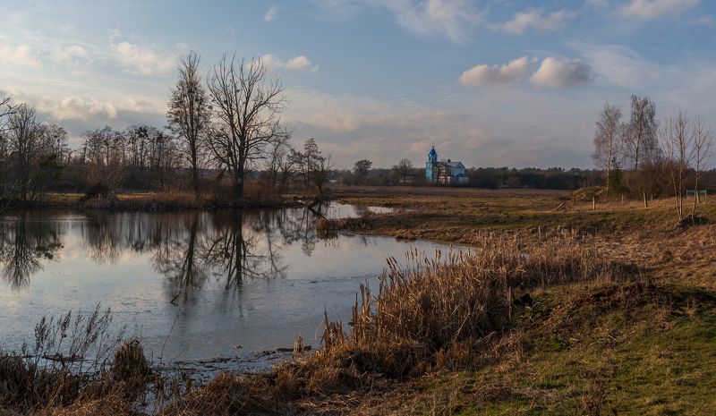 у Кустынской  церкви. фото превью