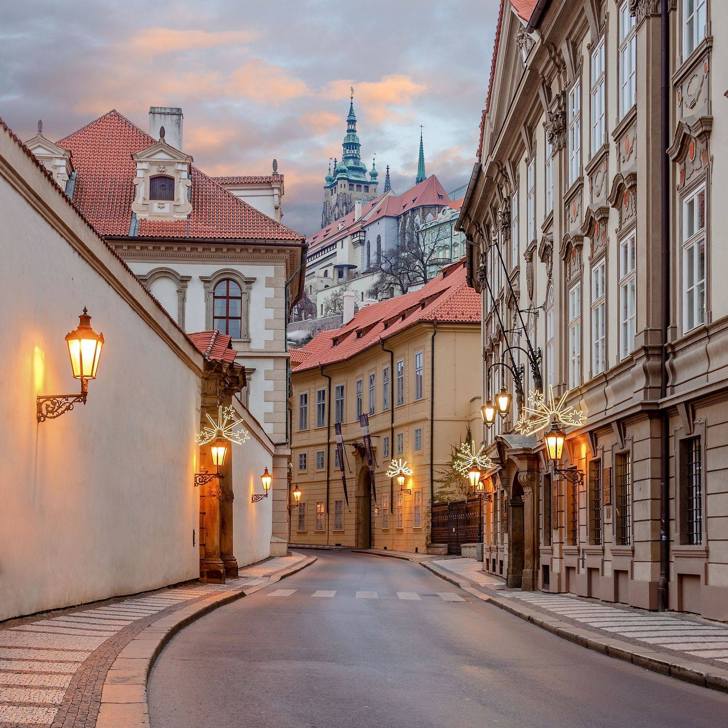 прага, сумерки, башни, храм, европа, город, prague, чехия, europe, czech republic, cityscape, citystreet, старый центр, old town, Сергей Газизов