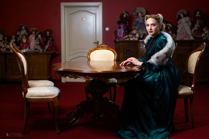 Ellie фото превью