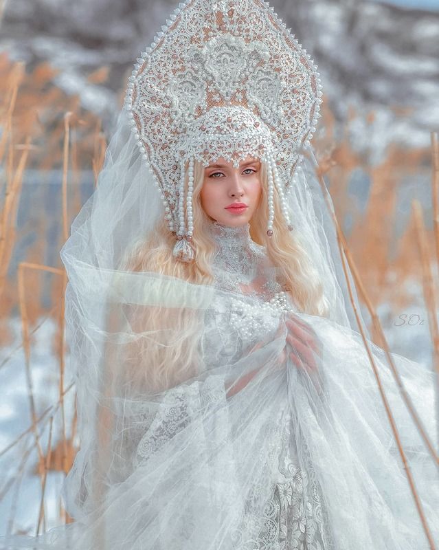 царевна, лебедь, портретный фотограф, женский фотограф, белый, костюм, кокошник, сказка, миф Царевна лебедь фото превью