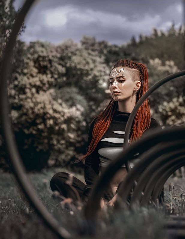 девушка ,портрет  фото превью