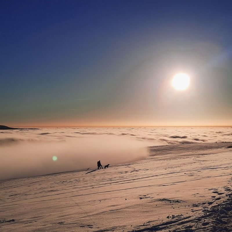 snow, winter, sky, ice, nature, landscape, cold, mountain, sea, white, water, clouds, view, frozen, cloud, ocean, aerial, travel, frost, snowy, outdoors, season, mountains, environment, weather sunset in the snow and fog on top of winter mountain Rhoen Rhön Hesse Germany фото превью