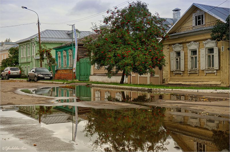 коломна, город, архитектура, домики, старые домики, наличники, отражение *** фото превью