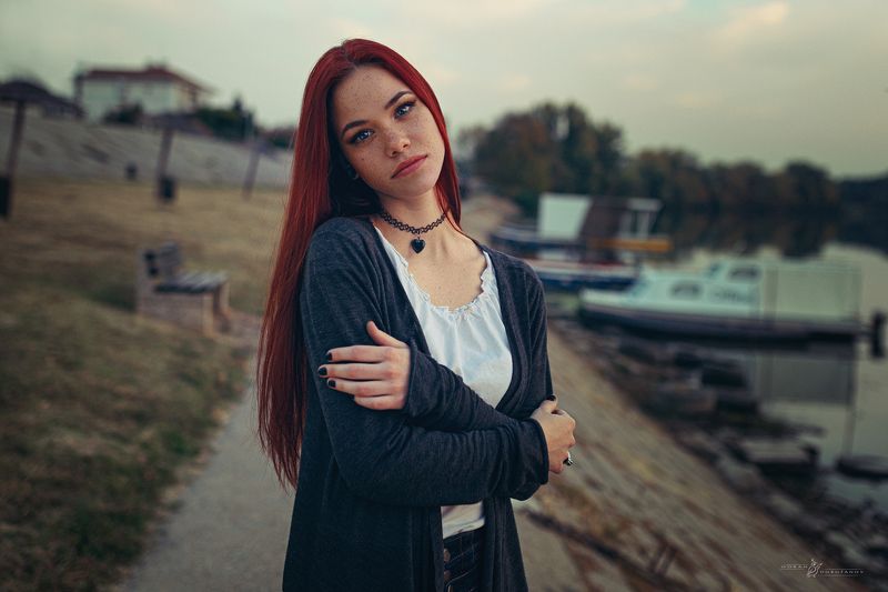 girl   model   portrait  red hair  фото превью