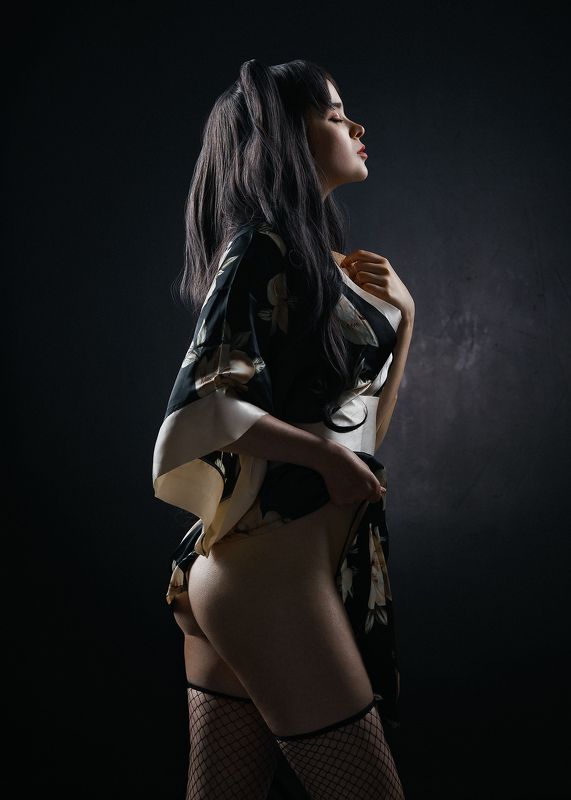 Red before black фото превью